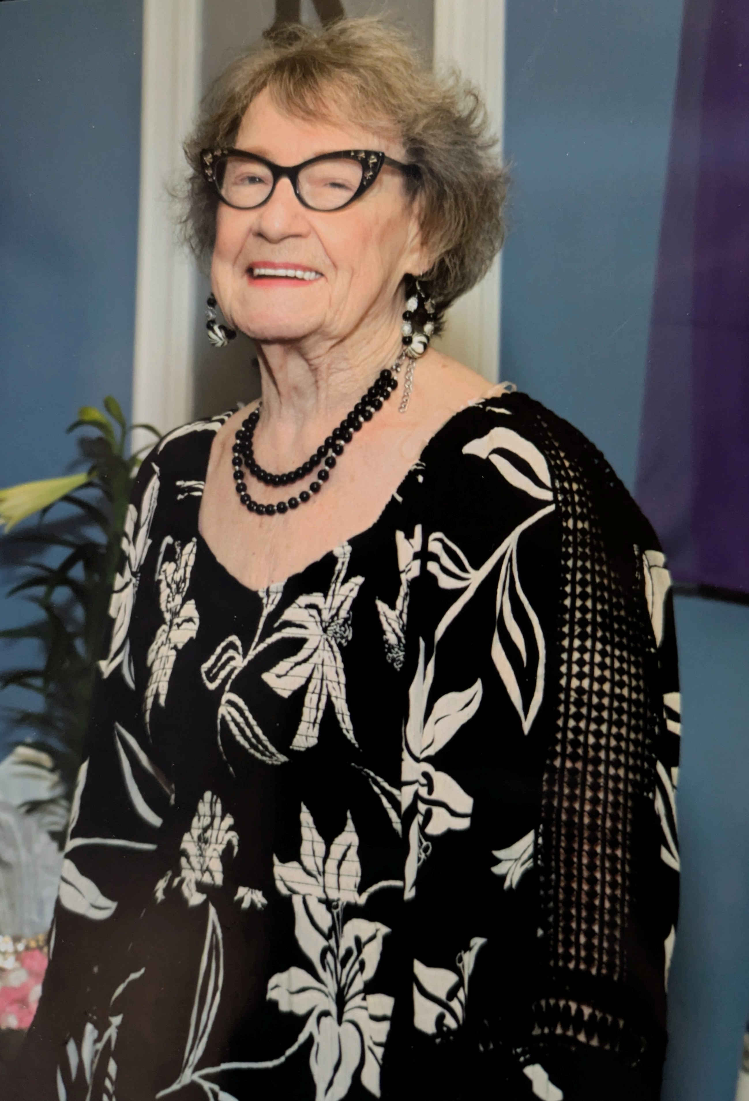 Beverly Cox Obituary on Michigan Memorial Funeral Home